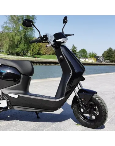 Scooter électrique ZION – Batterie Lithium amovible 60V | 2000W – Urbain & Puissant